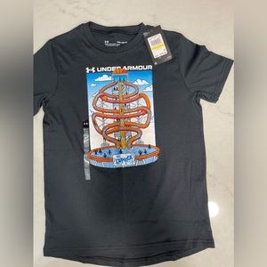 Boys under armour Size youth medium new with tags basket ball shirt